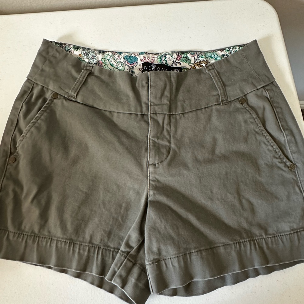 One 5 One khaki/gray shorts